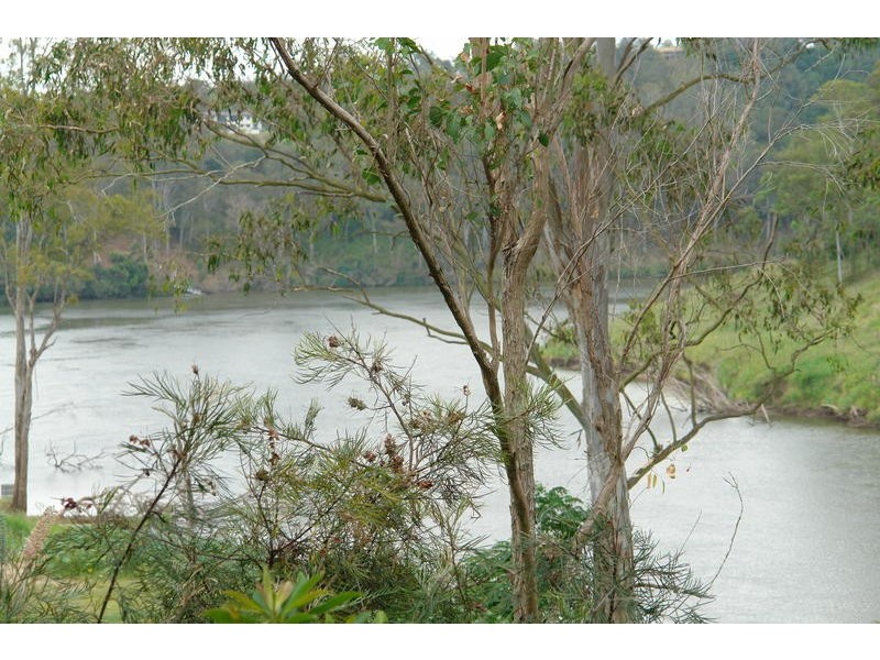 17 Wandoo Ct, Karana Downs QLD 4306